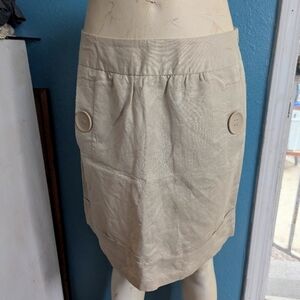 Larry LevineElegant Cream Skirt with Button Accents